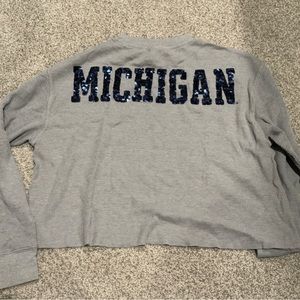 Victoria’s Secret Pink Michigan Long sleeve shirt XS